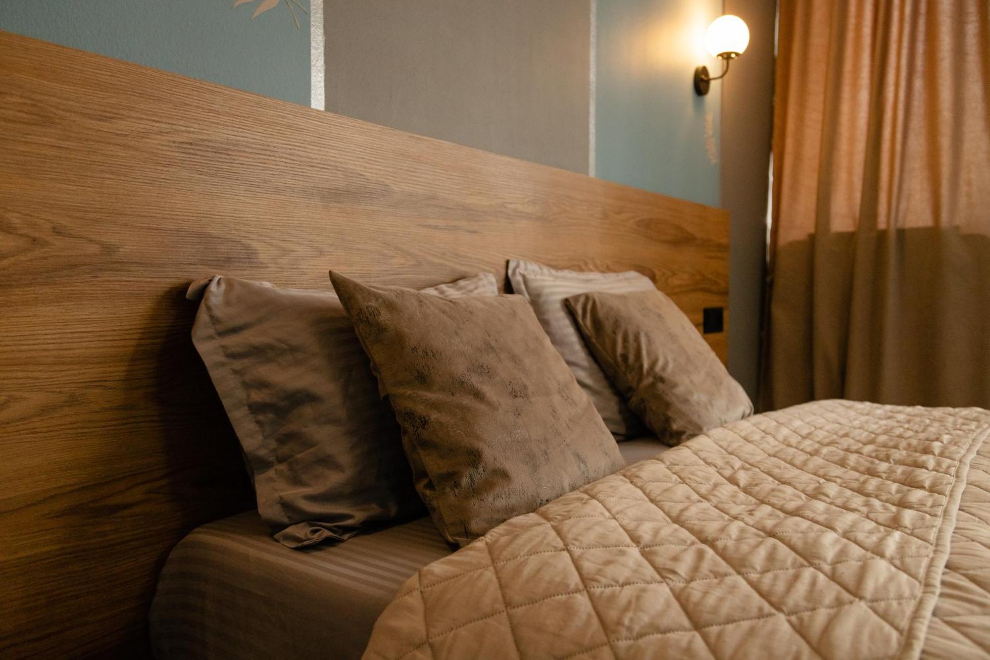 Hotel Graf T ティビリシ エクステリア 写真